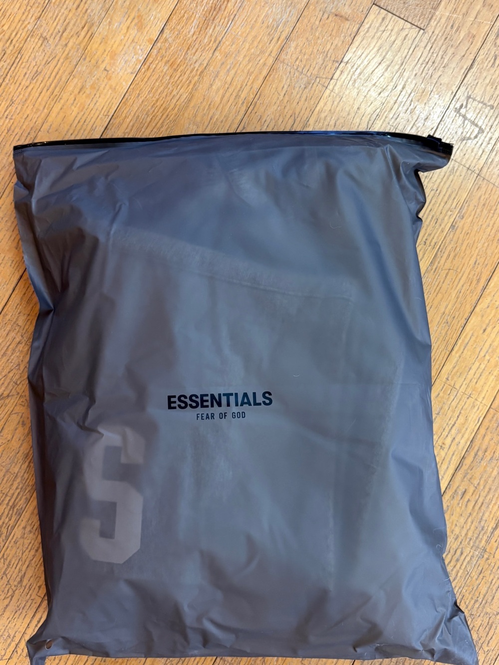 Essentials Sweatpants - Picture 8 of 8